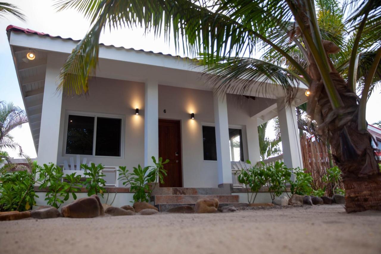 Ceiba Beach Resort Maya Beach Exteriör bild