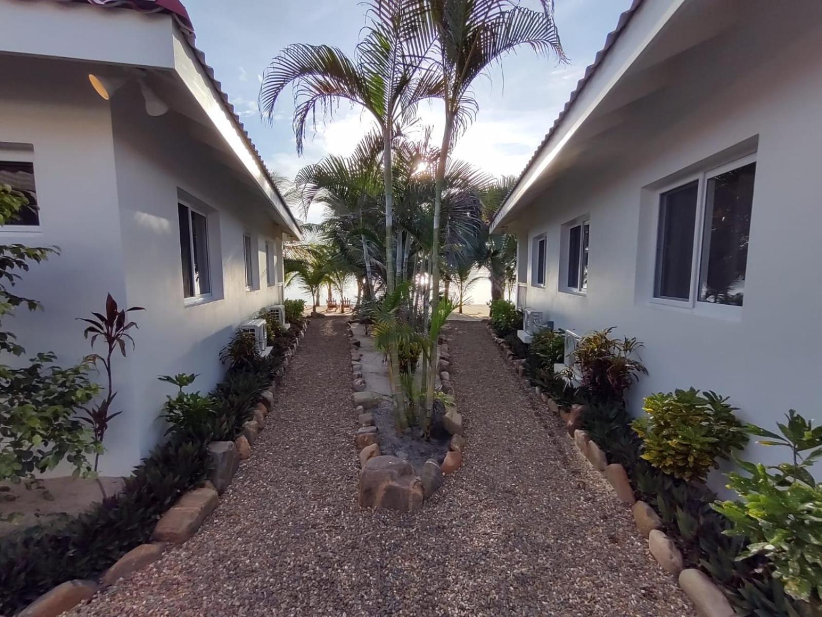 Ceiba Beach Resort Maya Beach Exteriör bild